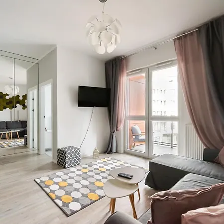 Ursynow Geometric Homey * Varsó